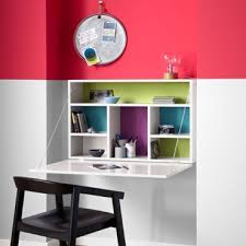 Sous les huees des enfants prodiges avec les craies de toutes les couleurs sur le tableau noir du malheur il dessine le visage du bonheur. Idees De Couleurs Tendances Pour Votre Bureau Painttrade