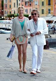 She is known for her work on великие представления (1971). Rod Stewart And Penny Lancaster S Romantic Minibreak In Portofino Rod Stewart Penny Lancaster Tall Girl