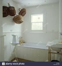 Browse 260 tongue and groove walls on houzz. Tongue And Groove Panelling With Walls In Farrow Ball S Skimming Stone Stock Photo Alamy