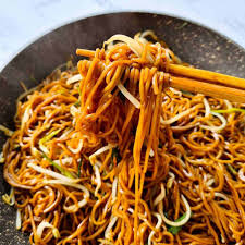 Soy Sauce Pan Fried Noodles (Cantonese Chow Mein)