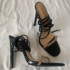 Simmi Shoes strappy high heels. Jet black 
