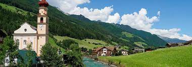 Unser skiverleih befindet sich direkt an der hauptstraße in sand in taufers. Urlaub Im Ahrntal In Einem Der Schonsten Orte Sudtirols