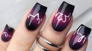 Uma esmaltação simples decorada com pedras. Unhas Decoradas 2020 Tendencias Fotos E Passo A Passo