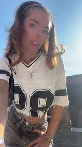 this song is stuck in my head @wizthemc #wizthemc #showmelove #laciewebber  #blowup? #contentcreator #fyp #trendingvideo #relatable