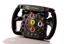 50 schaltmanöver pro runde, sechs gänge in 1,5 sekunden, etliche knopfkombinationen: Formel 1 Lenkrad Fur Die Ps4 Thrustmaster Ferrari F1 Ps4 Lenkrad