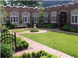 Shakespeare Garden View Of The Alcove Courtyard Downtown Chattanooga Chattanooga University Of Tennessee