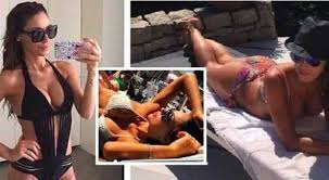 Anna Tatangelo Sexy E Scatenata Su Instagram Le Domeniche D Agosto