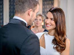 Bevor tim an den fürstenhof kam, bekam er von nadja eine abfuhr. Sturm Der Liebe Blitzhochzeit Tim Und Nadja Heiraten Liebenswert Magazin