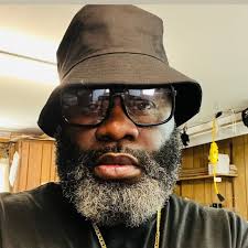 Dee Heath (@mr.dee.heath) • Threads, Say more