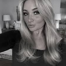 Just backstage, talkin' make up and Jesus with Jo Dee Messina 💄🤠🙌🏻 📸:  @austinsimmons