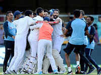 The team plays in various formats of international cricket council (icc), such as one day international (odi) and test cricket. South Africa National Cricket Team Latest News Videos Photos About South Africa National Cricket Team The Economic Times Page 1