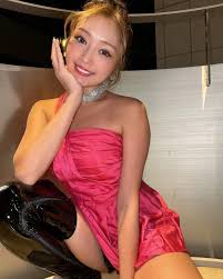 Kazue Watanabe - Free pics, galleries & more at Babepedia