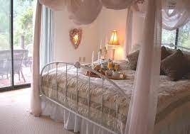 String lights are the easiest way to up the romance factor in your bedroom, but can oftentimes look a little juvenile when hung. Romantic Master Bedroom Design Ideas Make Your Master Bedroom Look Different And Beautiful Made In China Com
