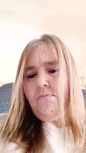 📩 . shorter.me/WHSPME 💌 Hi, I'm a 52 years old single women, I'm looking  for a man who is older than me or who wants to seriously connect with me,  money doesn't