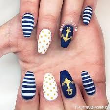 Klassische mandelform in der gallery » mehr nageldesign bilder. 50 Weisse Nagel Mit Nageldesign 2021