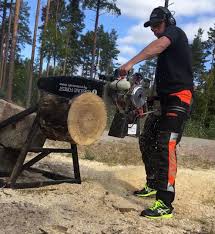 Ferry svan is a swedish professional woodchopper and logging sportsman, and the son of champion skier gunde svan. Ferry Svan Wikiwand