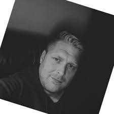 Neil Prescott's Instagram, Twitter & Facebook