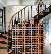 Meuble en bois pour le stockage de bouteilles de bordeaux, bourgogne, magnums. Rangement Bouteille De Vin 17 Meubles Pour Le Salon