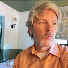 Fred Durst of Limp Bizkit looks like the guy in every political attack ad  that has been screwed over and lied to by the other candidate.