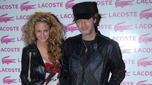 Cayendo como un pájaro a gustavo cerati gustavo, la muerte viene como el sueño, como un silencio vertical que. Los Grandes Amores De Gustavo Cerati