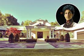 See Inside Prince S Former Toronto Mansion Princes House Mansions Celebrity Mansions