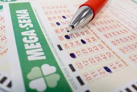 Aposta simples de 6 dezenas o apostador recebe o valor de 1 quadra. Ebc Mega Sena Da Virada 4 Acertam E Ganham R 65 8 Milhoes Cada Um