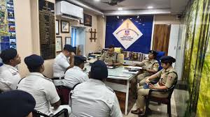 In anticipation of the forthcoming Legislative Assembly Elections 2026,  Shri Muralidhar, IPS, Commissioner of Police, Bidhannagar, visited various  police stations under the jurisdiction of Bidhannagar Police Commissionerate.  During these visits, he held