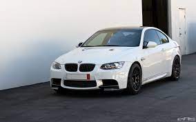 alpine white bmw e92 m3 apex arc 8 wheels 01 bmw alpine white apex wheels