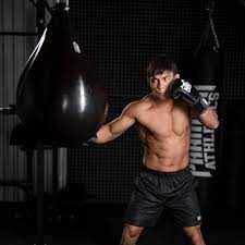 You need to consider several factors regarding to your purposes. Boxing Bag Hydro Phantom Athletics Phantom Athletics En