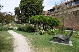 Money in germany, contact details, opening hours, maps and gps directions to deutsche bank hanau. 42 Kopie Menschen In Hanau E V