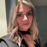 Anne Mager's Instagram, Twitter & Facebook