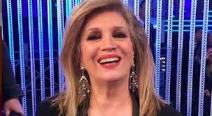 Iva zanicchi (detta l'aquila di ligonchio o il bozzo di reggio emilia) è una cantante italiana. Iva Zanicchi Festa Per Gli 80 Anni Vorrei Come Regalo Uno Show Tutto Mio