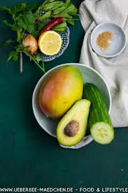 Asia Salat Mit Mango Gurke Und Avocado Ubersee Madchen Rezept Avocado Salat Mit Salat