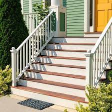 Standard Sizes Of The Steps For A Front Porch Hunker Front Porch Steps Building A Porch Porch Steps