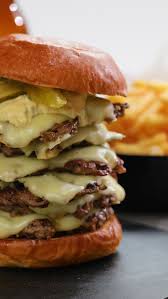 Stacked Smashed Burger Burger Smashed Stacked Stacks Recettes De Cuisine Idee Recette Rapide Recette Cuisine Facile