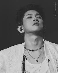 Pin oleh Kris tine di 오빠