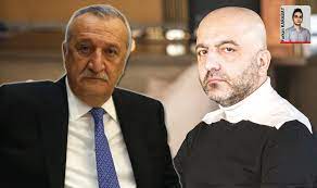 Mehmet ağar, 1993 yılında dönemin emniyet genel müdürü iken korkut eken'i teşkilata sokmuştur. Mfquidznxckeem