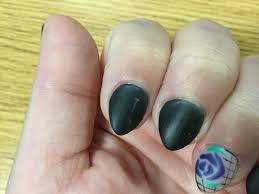 Easy matte white gel nails :) if you recreate this, tag #thebeautyvault and @thebeautyvault on instagram so i can see! How Do I Remove White Scuff Marks From Professionally Done Black Gel Polish With A Gel Matte Top Coat Redditlaqueristas