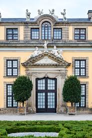 Fruchtige eisbecher, duftender kaffee oder aromatischer tee. After Wedding Shoot In Den Herrenhauser Garten Hannover