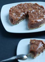 Gateau Aux Daims Amandes Caramel Chocolat Miamm Maman Cuisine Gateau Au Daim Dessert Gateau