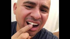 Find out when larry hernandez is next playing live near you. Omg Se Le Cae El Diente A Larry Hernandez No Sale Deed Una Y Entra A Otra Video Youtube