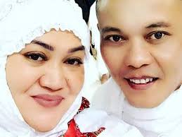 Cewek nya ngantuk tapi di ewe terus. Istri Sule Meninggal Dunia Netizen Seperti Tak Percaya Indozone Id