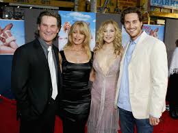 Hawn has a son, wyatt, with russell and two children from her marriage to bill hudson: Kurt Russell Addresses Kate And Oliver Hudson S Daddy Drama Page Six