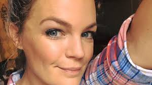 "In erster Linie 'funktioniert'": "Zuhause im Glück"-Star Eva Brenner über  Vergangenheit