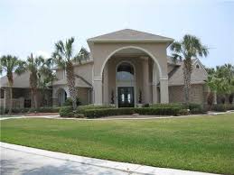 1400 Stonebridge Dr Gretna La 70056 Zillow House Styles Home Family Mansions