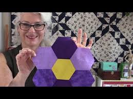 How to hand quilt grandmother's flower garden. How To Sew A Grandmother Flower Garden Quilt Block By Machine Youtube