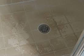 zijn badkamer was altijd heerlijk schoon toen hij ons dit geheim liet zien deep cleaning toilet cleaning house cleaning tips
