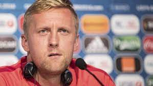 Kamil jacek glik is a polish professional footballer who plays as a centre back for serie b club benevento and the poland national team. Kamil Glik Przyjechal Do Nowego Klubu Na Testy Medyczne Polsat Sport