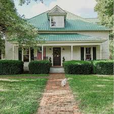 Cedar Winds Farmhouse For Sale In Tennessee Virginia Homes Farmhouse Style House Styles