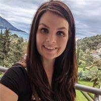 Jasmin Shaw's Instagram, Twitter & Facebook